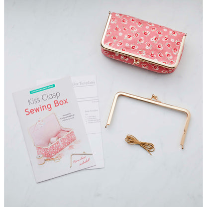 Zakka Kiss Clasp Sewing Box