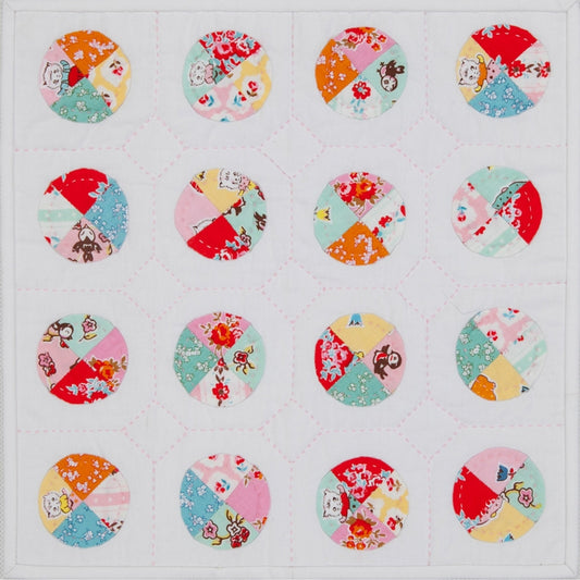 Tartlets Wall Hanging Fabric Kit (Milk & Sugar)